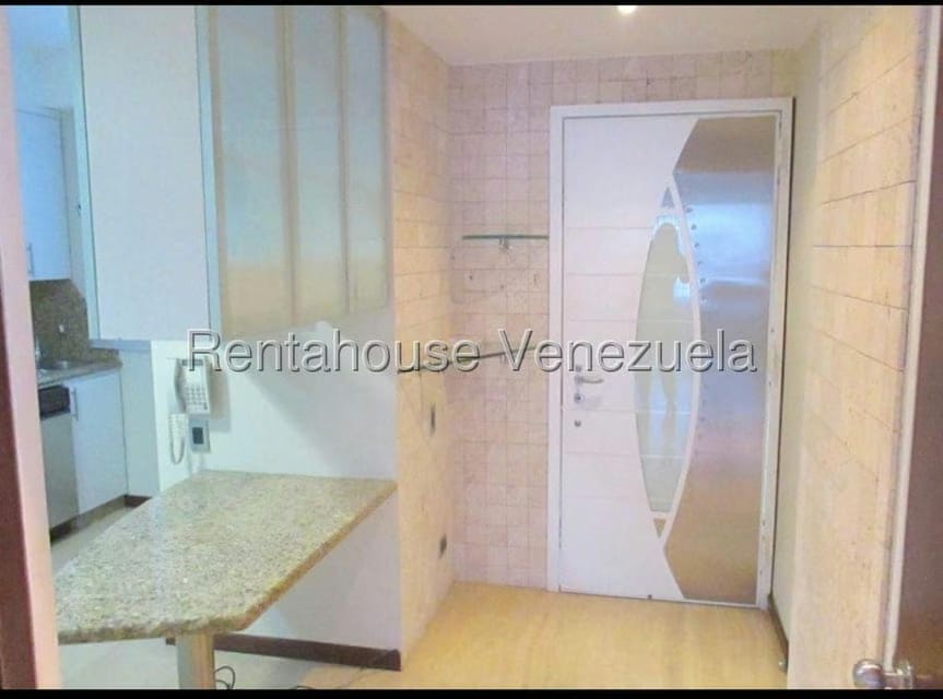 Apartamento (Duplex) en Alquiler en Lomas de La Alameda, Distrito Metropolitano - 11