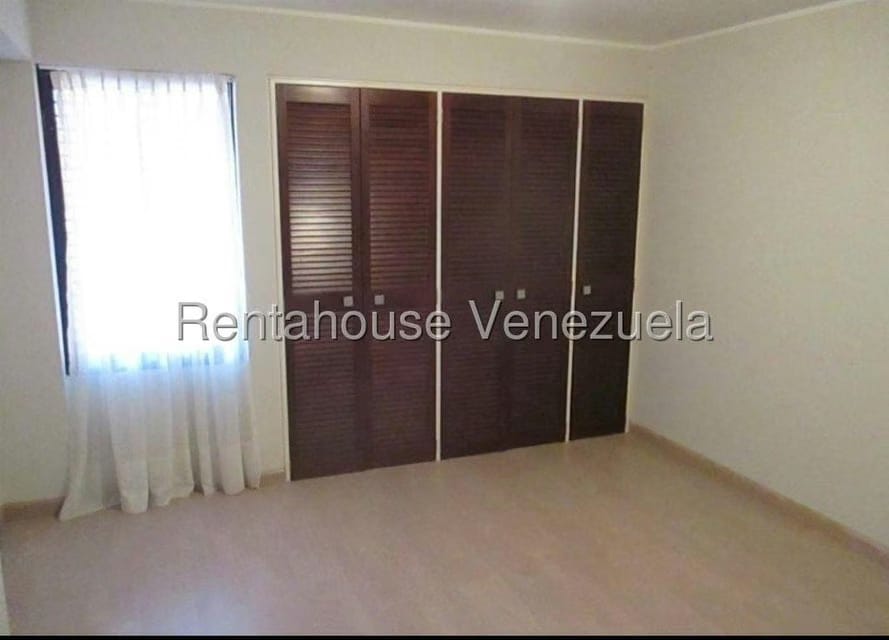Apartamento (Duplex) en Alquiler en Lomas de La Alameda, Distrito Metropolitano - 5