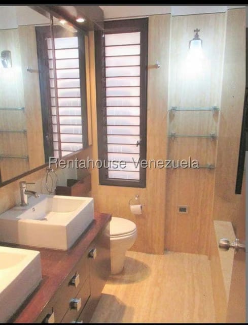 Apartamento (Duplex) en Alquiler en Lomas de La Alameda, Distrito Metropolitano - 6