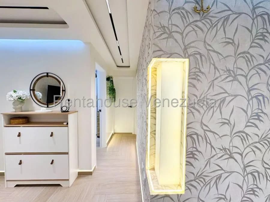 Apartamento en Venta en Santa Mónica Caracas - 2