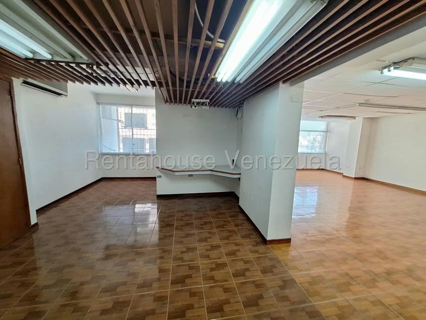 Comercial (Local Comercial) en Venta en Los Colorados, Carabobo - 12