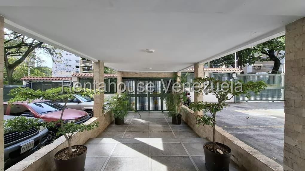 Apartamento (1 Nivel) en Alquiler en El Marques, Distrito Metropolitano - 17