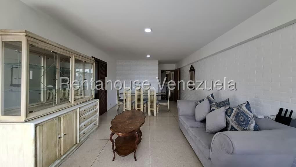 Apartamento (1 Nivel) en Alquiler en El Marques, Distrito Metropolitano - 8