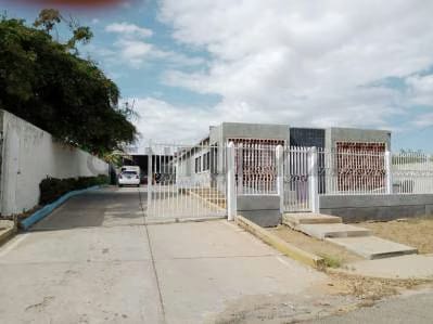 En venta Centro empresarial y galpón Urb Gallo Verde, Sector Sábaneta - 3