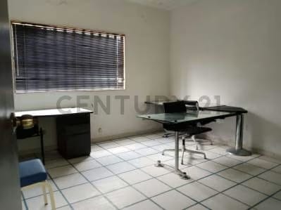En venta Centro empresarial y galpón Urb Gallo Verde, Sector Sábaneta - 5