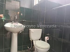 Comercial (Oficina) en Alquiler en Avenida Universidad, Zulia - 10