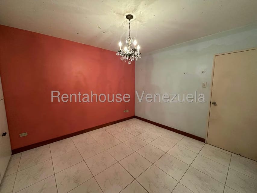 Apartamento (1 Nivel) en Venta en El Cigarral, Distrito Metropolitano - 12