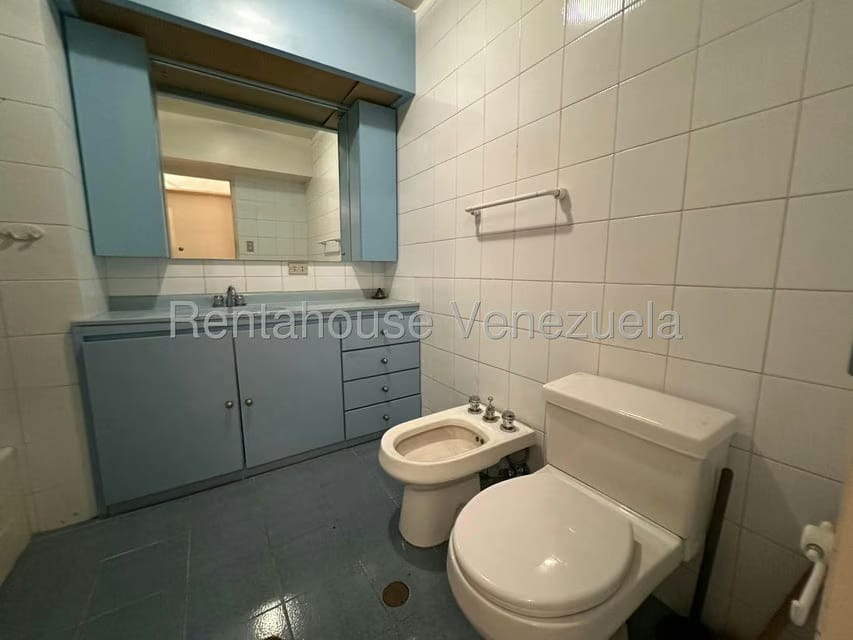 Apartamento (1 Nivel) en Venta en El Cigarral, Distrito Metropolitano - 16