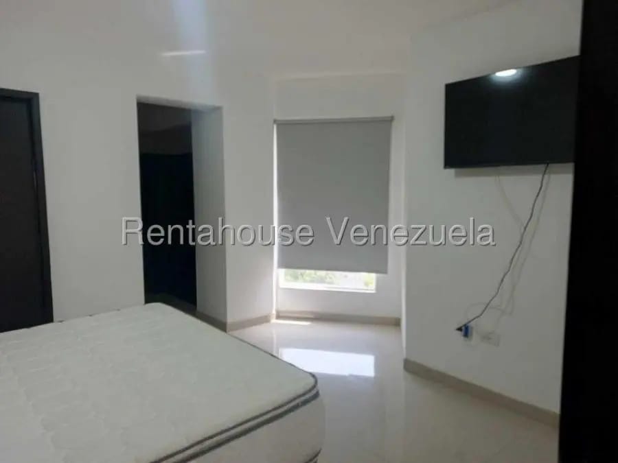 Apartamento en Alquiler en Maracaibo - 11