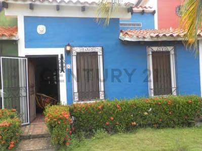 se vende casa vacacional en chichiriviche ciudad flamingo