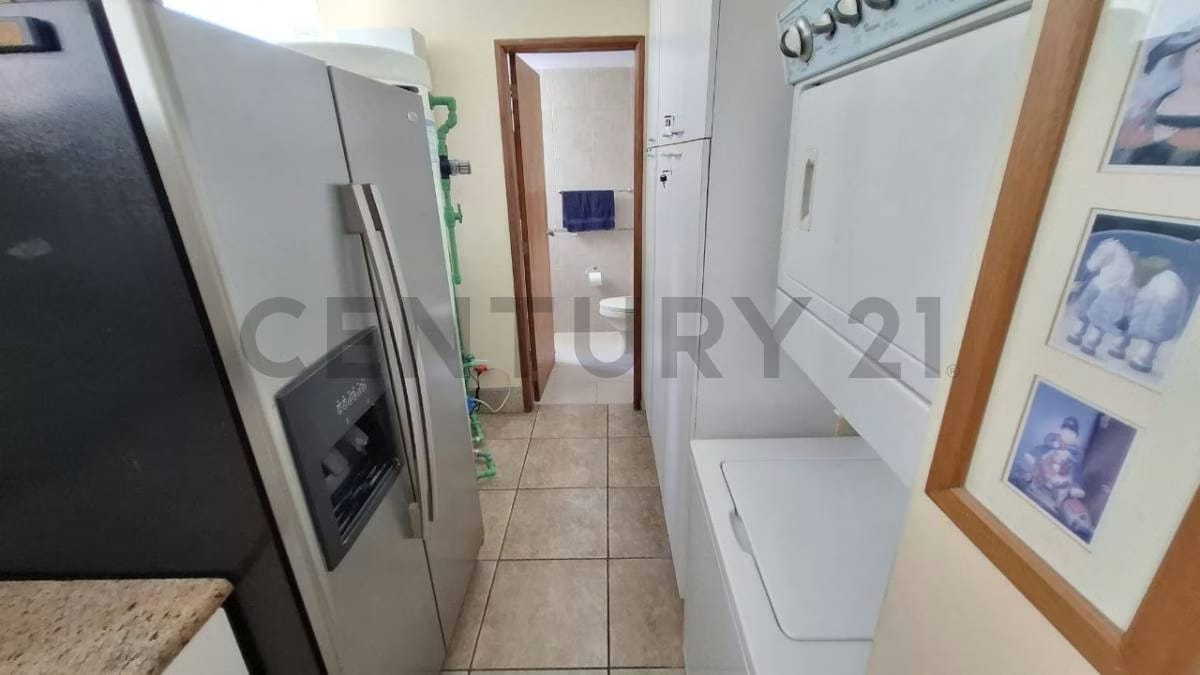 Hermoso Apartamento de 96mts en alquiler en Chuao - 8