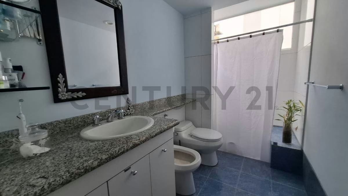 Hermoso Apartamento de 96mts en alquiler en Chuao - 10