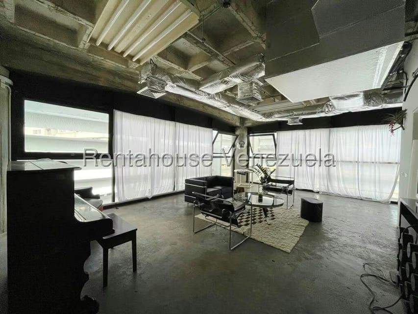 Comercial (Oficina) en Venta en Los Samanes, Distrito Metropolitano