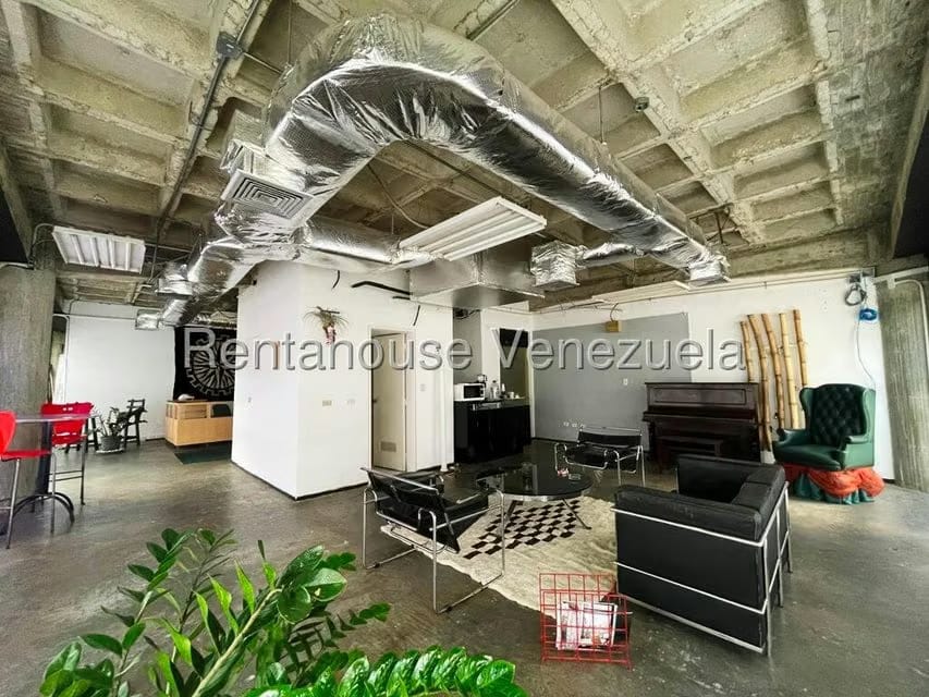 Comercial (Oficina) en Venta en Los Samanes, Distrito Metropolitano - 11