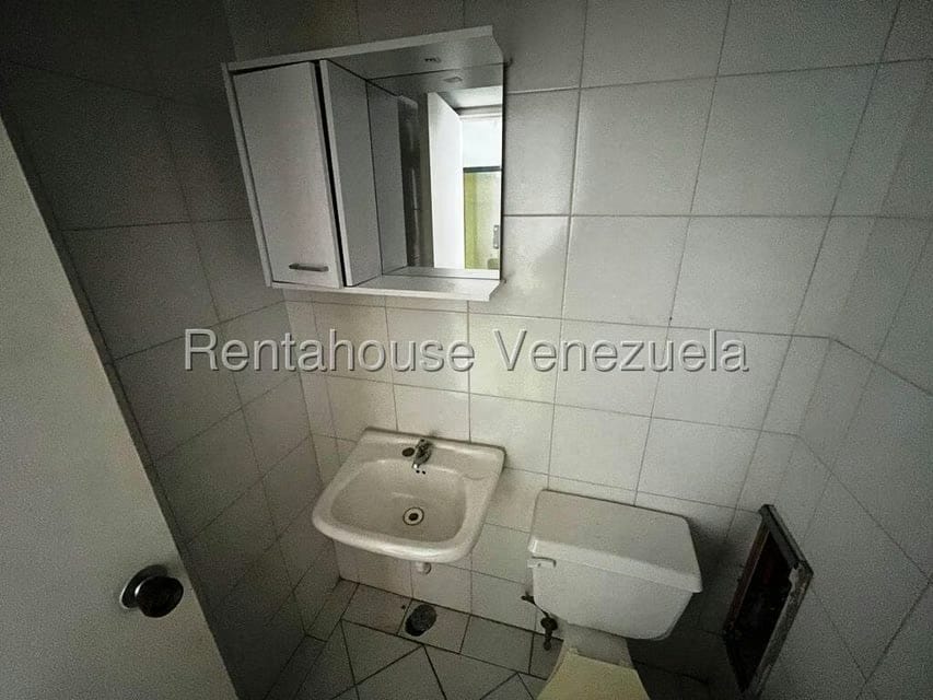 Comercial (Oficina) en Venta en Los Samanes, Distrito Metropolitano - 16