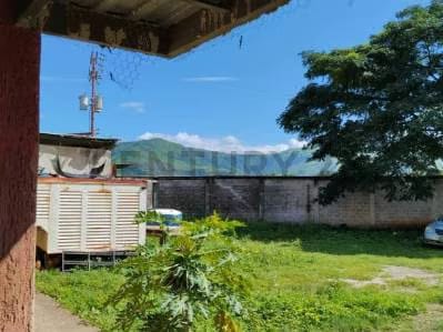 En Alquiler Terreno con Edificio Comercial - 6