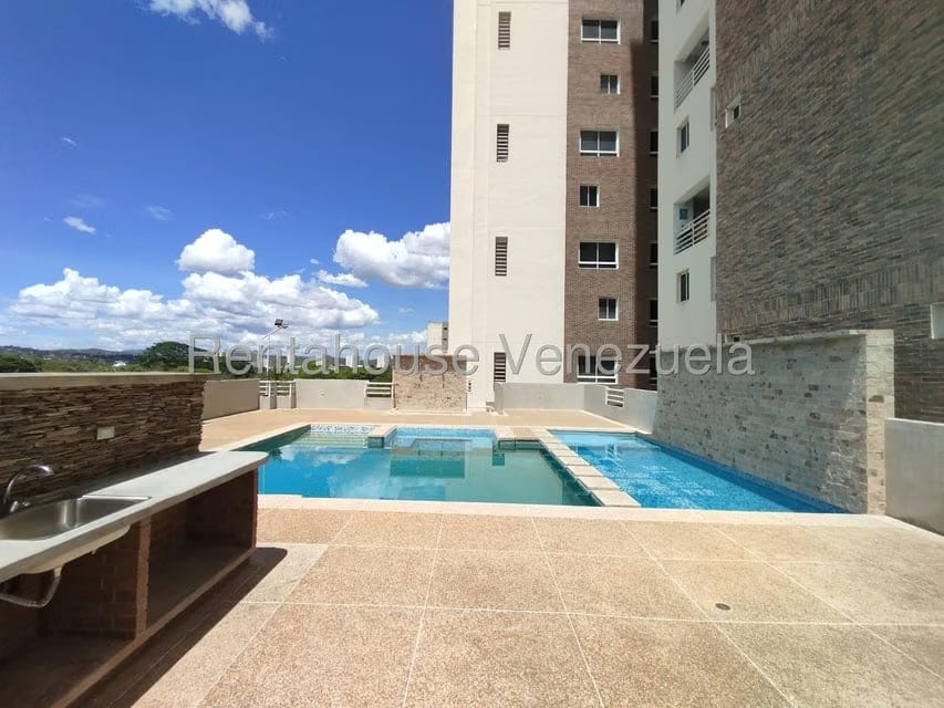 Apartamento (Duplex) en Venta en Triangulo del Este, Lara - 6