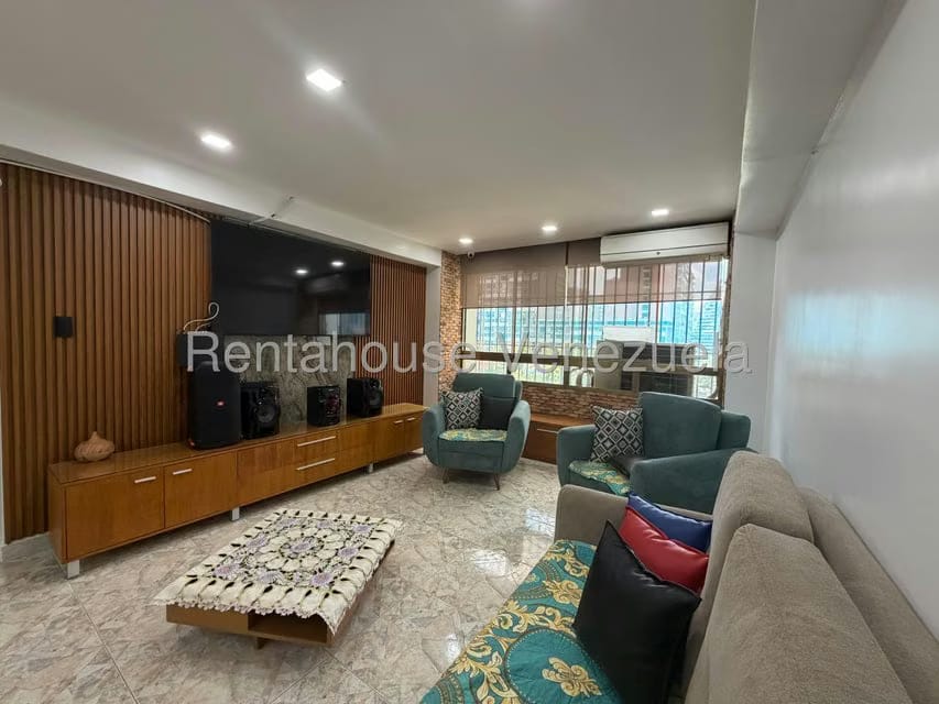 Apartamento (1 Nivel) en Venta en Montalban III, Distrito Metropolitano - 11