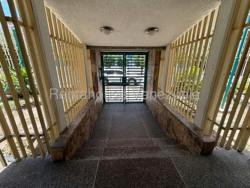 Apartamento (1 Nivel) en Venta en Montalban III, Distrito Metropolitano - 3