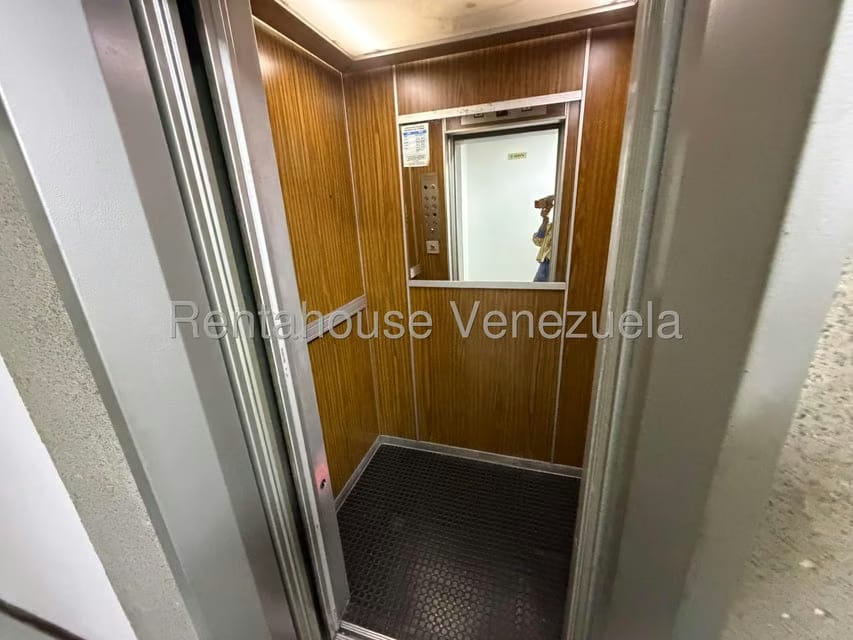 Apartamento (1 Nivel) en Venta en Montalban III, Distrito Metropolitano - 5