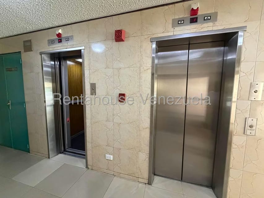 Apartamento (1 Nivel) en Venta en Montalban III, Distrito Metropolitano - 6