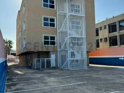 Edificio en alquiler Centro empresarial Teramo, Avenida Principal de Lechería - 2