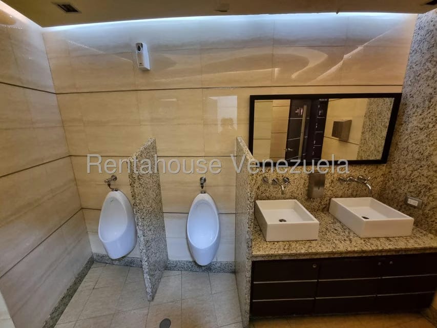 Comercial (Local Comercial) en Venta en Andres Bello, Merida - 17