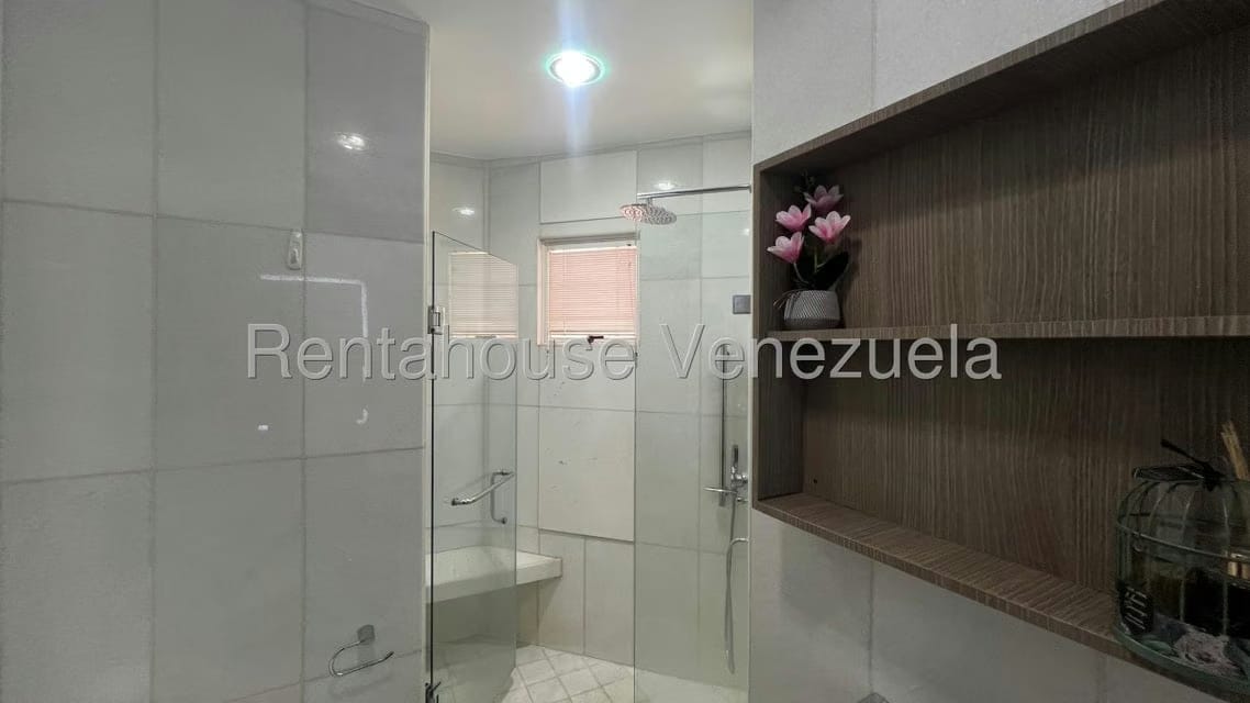 Apartamento (1 Nivel) en Alquiler en 5 de Julio, Zulia - 31