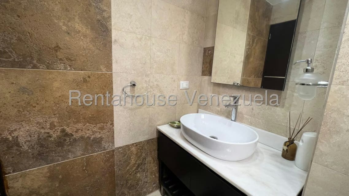 Apartamento (1 Nivel) en Alquiler en 5 de Julio, Zulia - 32