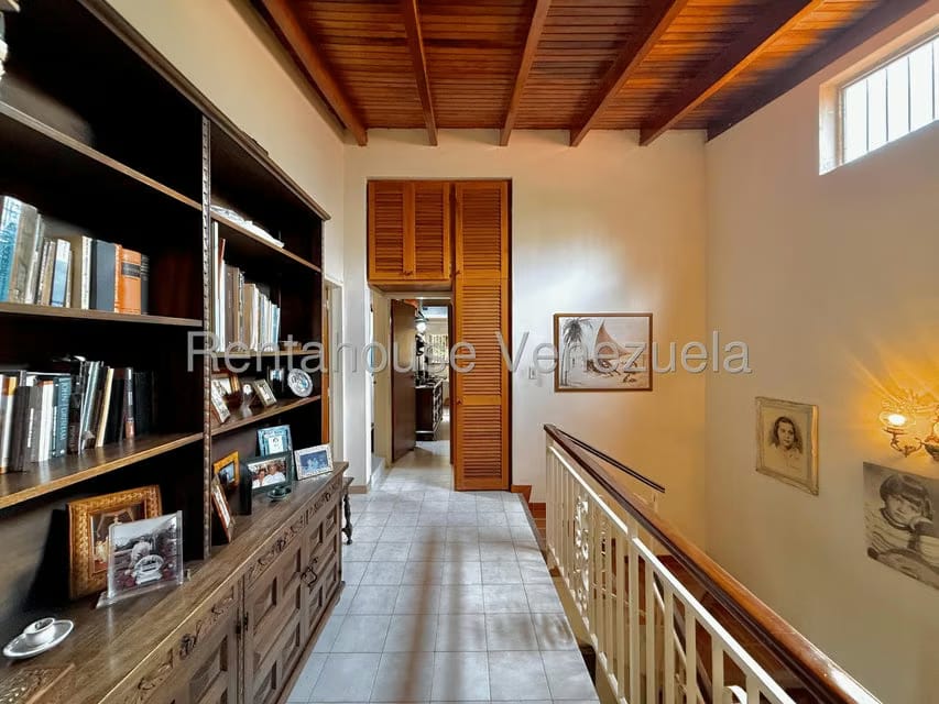 Casa (Duplex) en Venta en Colinas de Bello Monte, Distrito Metropolitano - 24