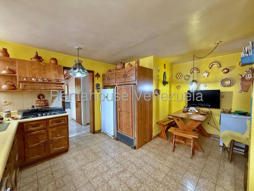 Casa (Duplex) en Venta en Colinas de Bello Monte, Distrito Metropolitano - 28