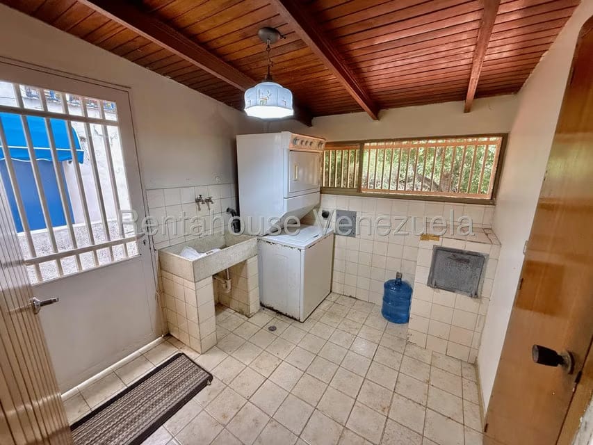 Casa (Duplex) en Venta en Colinas de Bello Monte, Distrito Metropolitano - 34