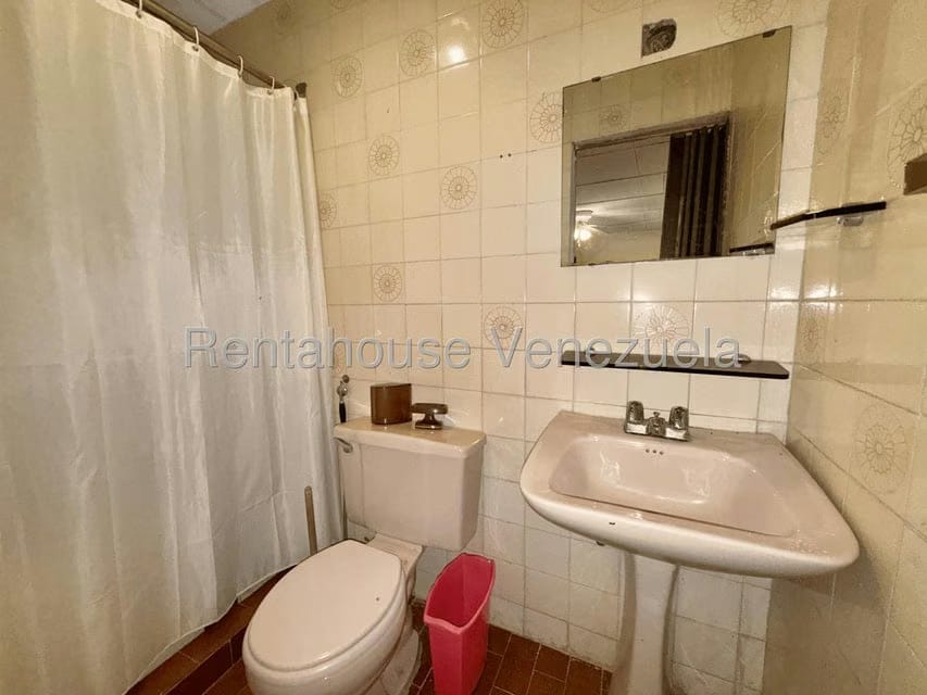 Casa (Duplex) en Venta en Colinas de Bello Monte, Distrito Metropolitano - 38