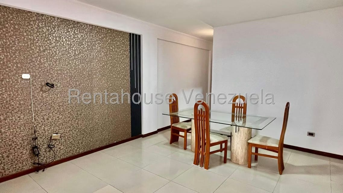 Apartamento (1 Nivel) en Alquiler en Chacao, Distrito Metropolitano - 4