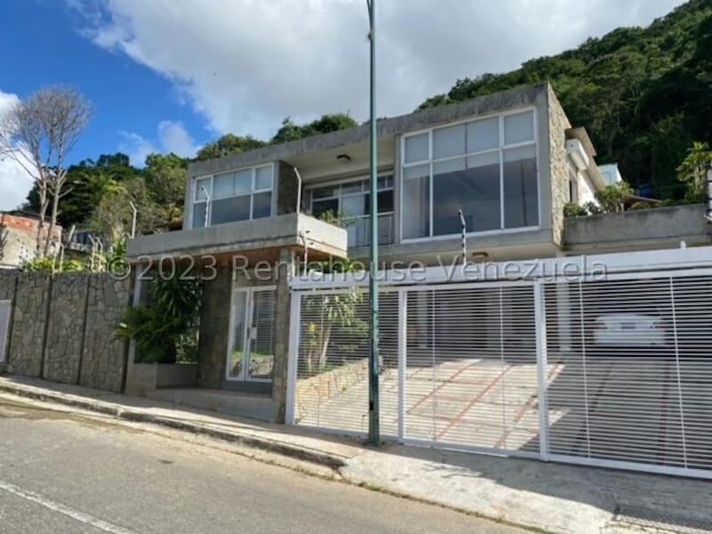 Casa (1 Nivel) en Venta en Prados del Este, Distrito Metropolitano