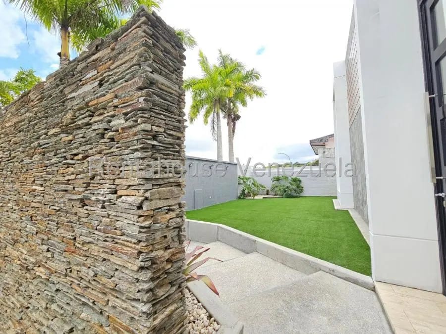 Casa en Venta en Lomas de la Lagunita Caracas - 15