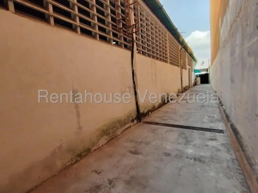 Galpon en Venta en zona centro Maracay - 6