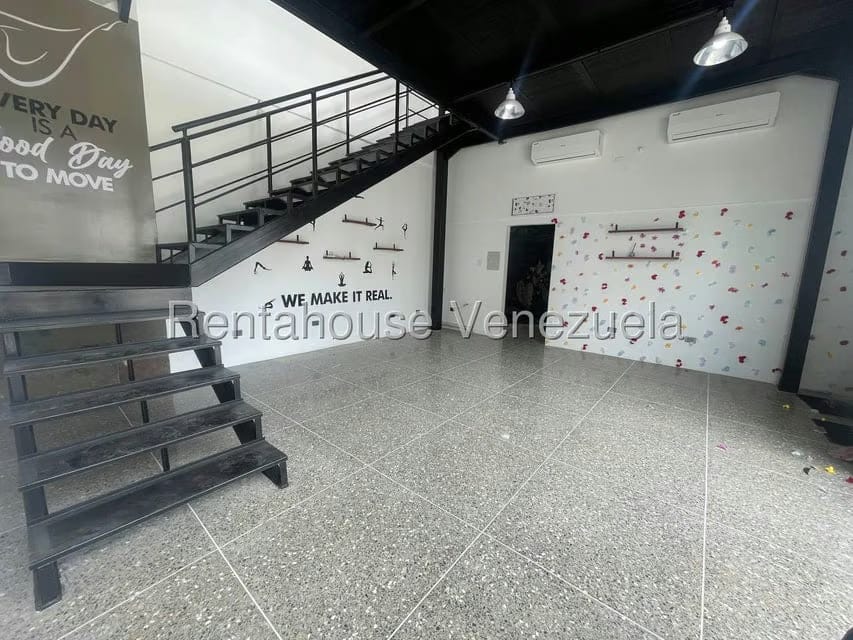 Comercial (Local Comercial) en Alquiler en Del Este, Lara - 2
