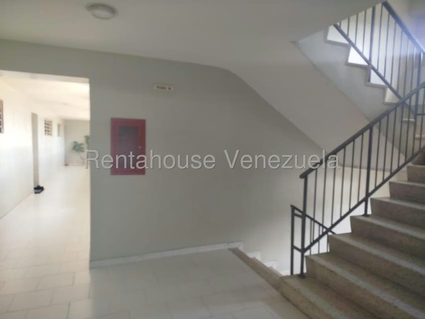 Apartamento (1 Nivel) en Venta en Lomas de La Trinidad, Distrito Metropolitano - 2