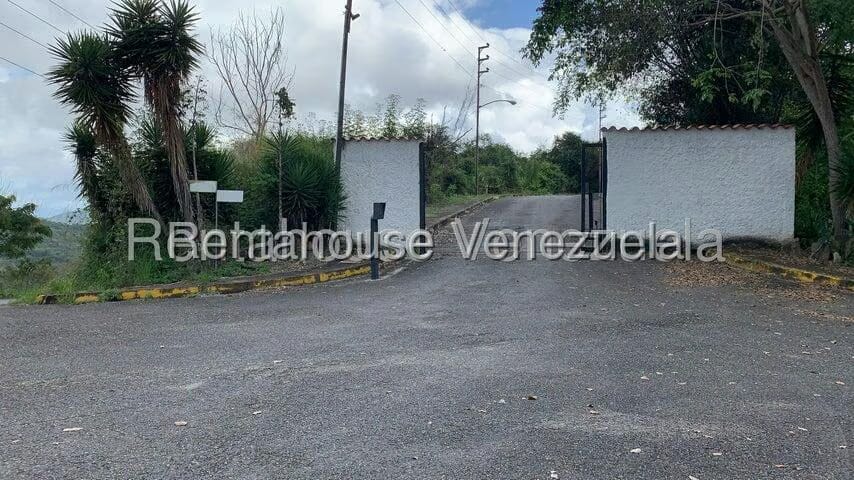 Terreno (Residencial) en Venta en Bosques de la Lagunita, Distrito Metropolitano - 3