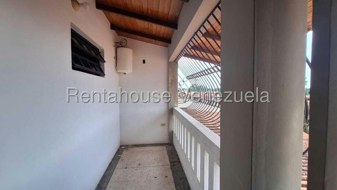 Casa (1 Nivel) en Venta en Los Parques, Merida - 35