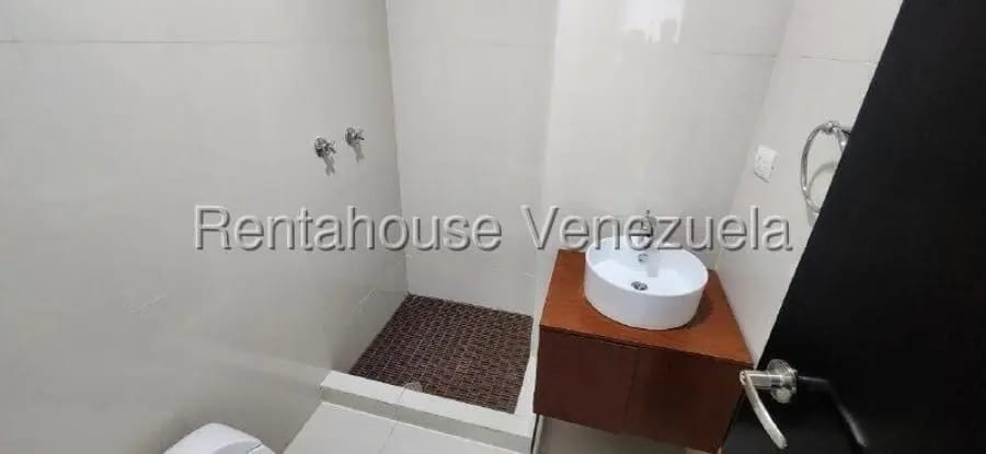 Apartamento en Alquiler en las mercedes Caracas - 14