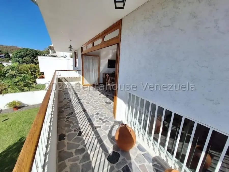Casa en Venta en Cumbres de Curumo Caracas - 3