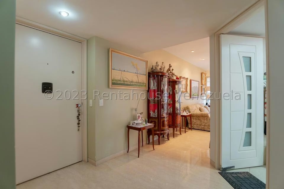 Apartamento (1 Nivel) en Venta en Campo Alegre, Distrito Metropolitano - 16