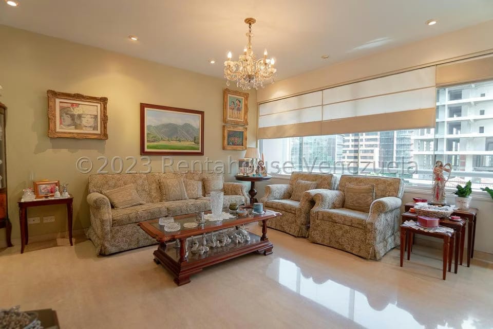 Apartamento (1 Nivel) en Venta en Campo Alegre, Distrito Metropolitano - 20