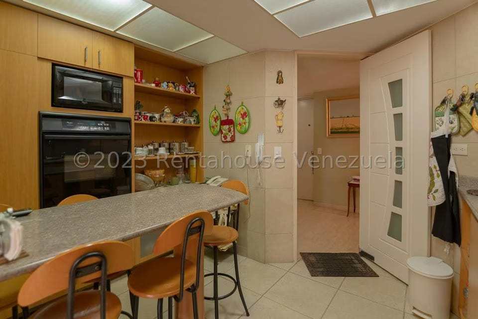 Apartamento (1 Nivel) en Venta en Campo Alegre, Distrito Metropolitano - 21
