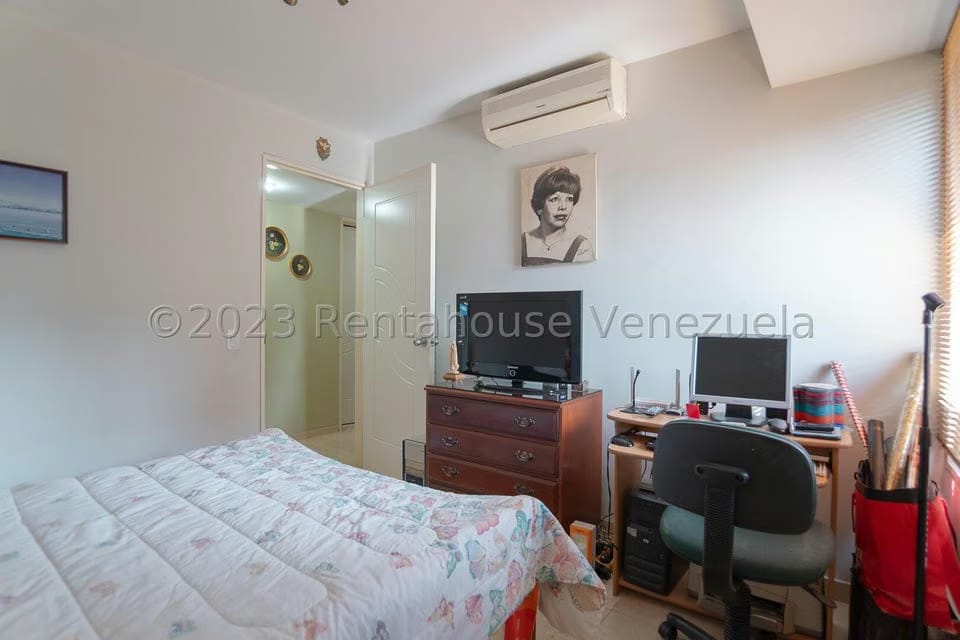 Apartamento (1 Nivel) en Venta en Campo Alegre, Distrito Metropolitano - 25