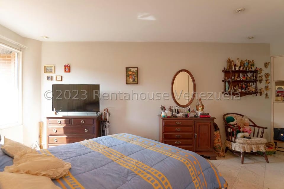 Apartamento (1 Nivel) en Venta en Campo Alegre, Distrito Metropolitano - 27