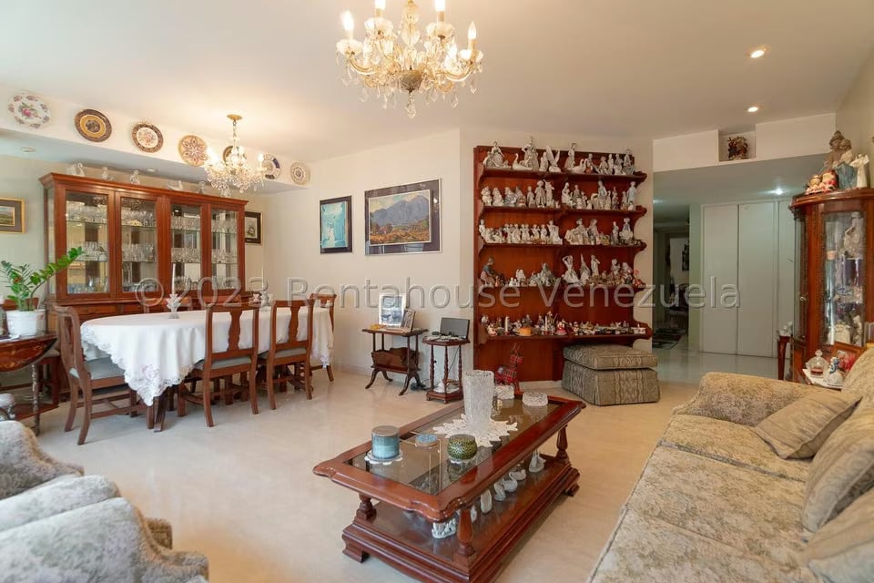 Apartamento (1 Nivel) en Venta en Campo Alegre, Distrito Metropolitano - 6