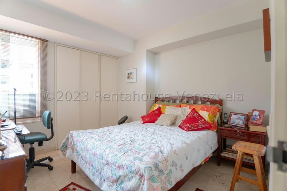 Apartamento (1 Nivel) en Venta en Campo Alegre, Distrito Metropolitano - 10